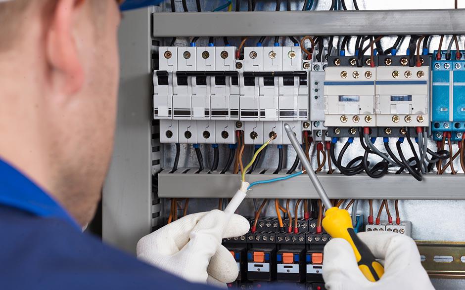 électricité maison Éragny